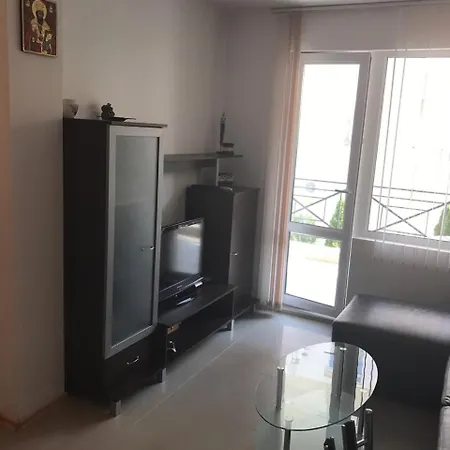 شقة Afrodita